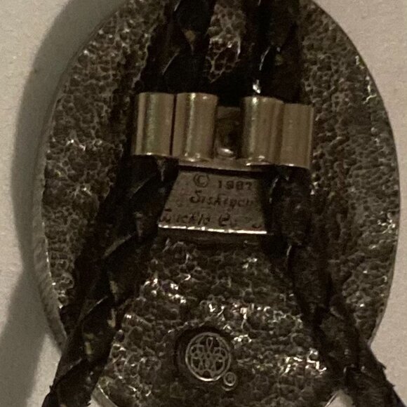 Vintage 1987 Metal Bolo Tie, Nice Cowboy End of the Trail Design, Hatchets, Nice - Picture 5 of 5